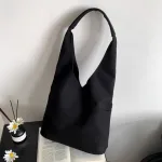 عکس کیف مشکی طرح فانتزی زنانه وارداتی